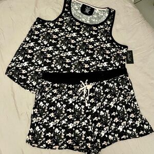 Rene Rofe Floral Black and White Sleepwear - Pajama Set